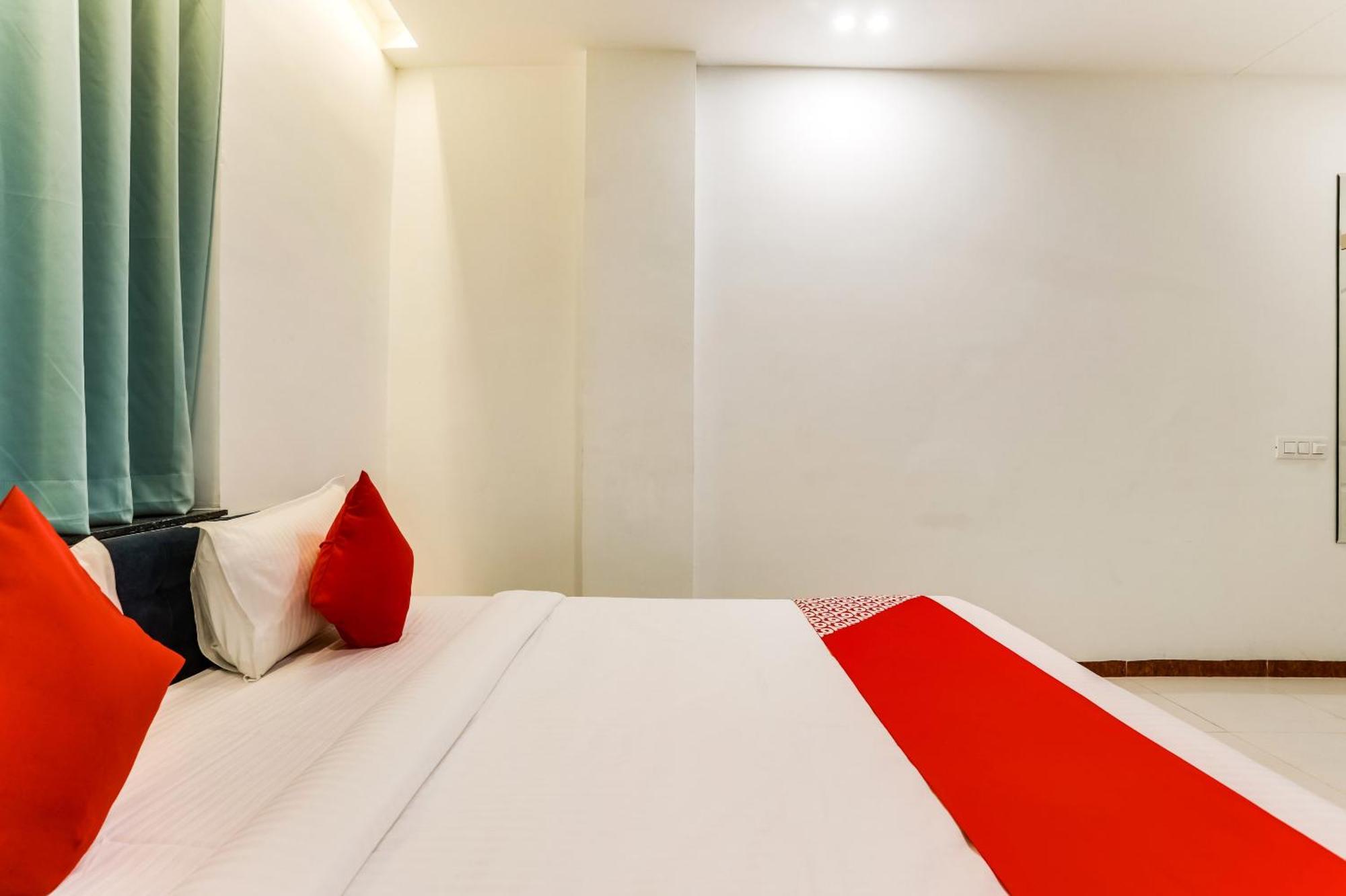 Hotel O Omkar Индаур Экстерьер фото